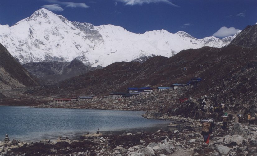 Cho Oyu dominates the skyline behind Gokyo