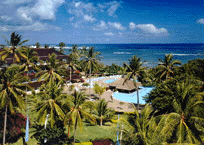 Pool and Tuban Beach from reception - Katika Plaza Beach Hotel. GIF image 204x145 pixels Decoded size(bytes):27653, opening to JPEG image 409x290 decoded (bytes):26101