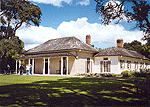 Waitangi Treaty House, 17oct99 - Jenny Grainger - GIF image 150x107 decoded (bytes):15323, opening to JPEG image 600x428 pixels, Decoded size(Bytes):117938